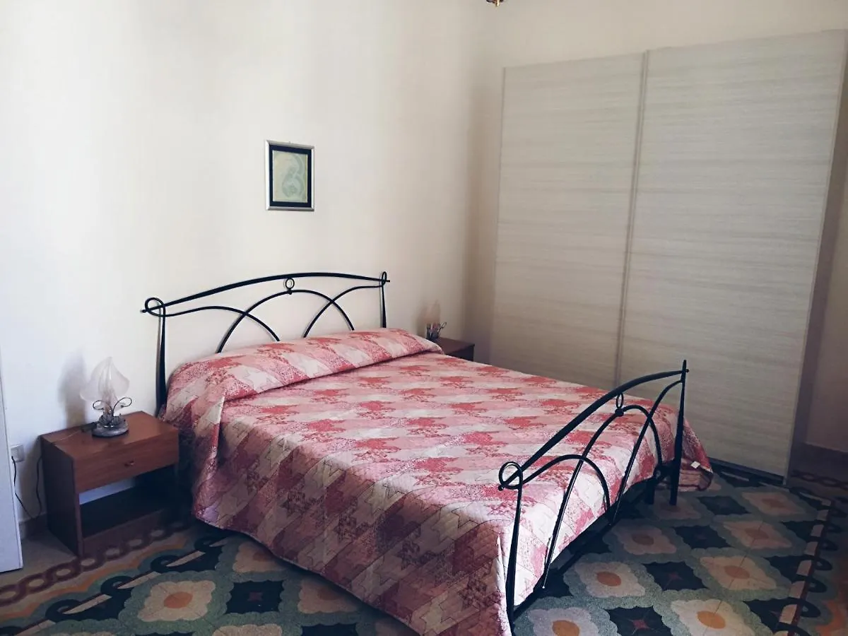 Dimora De Rossi Apartment Bari Italy