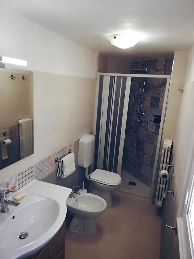 Dimora De Rossi Apartment Bari 0*,  Italy