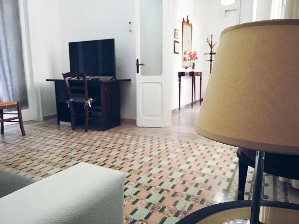 Dimora De Rossi Apartment Bari